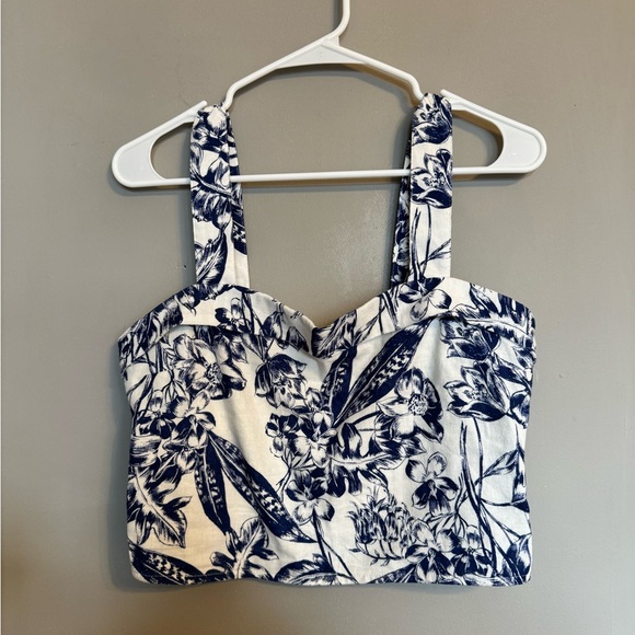 Abercrombie & Fitch Tops - Abercrombie & Fitch Women’s Sweetheart Neck Cropped Print Women's Tank Top